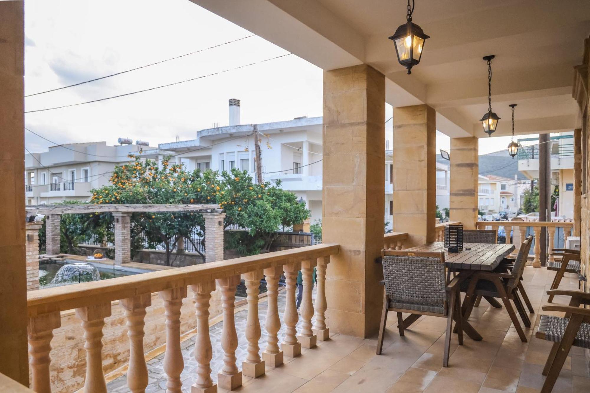 Archontiko Frideriki Luxury Apartments Chios Town Exterior photo